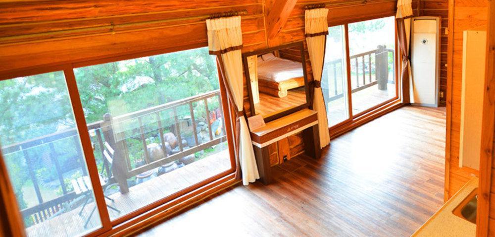 แอทเทน เพนชั่น Villa เมืองเชจู ภายนอก รูปภาพ